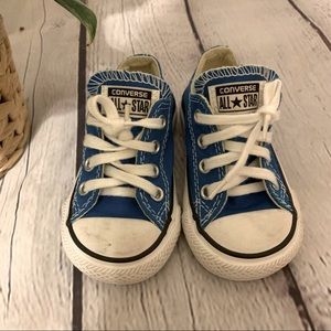 ✨BOGO✨ Converse Shoes Todder